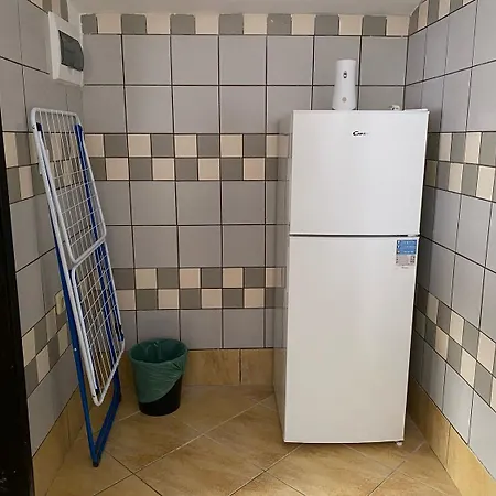 شقة Mit Gepflegter Terrasse Im Ferienort ميدولين