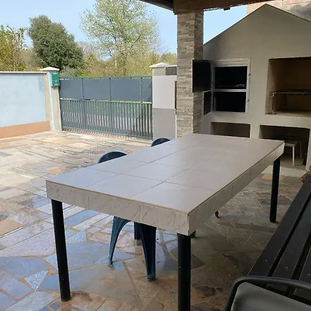 Mit Gepflegter Terrasse Im Ferienort شقة *